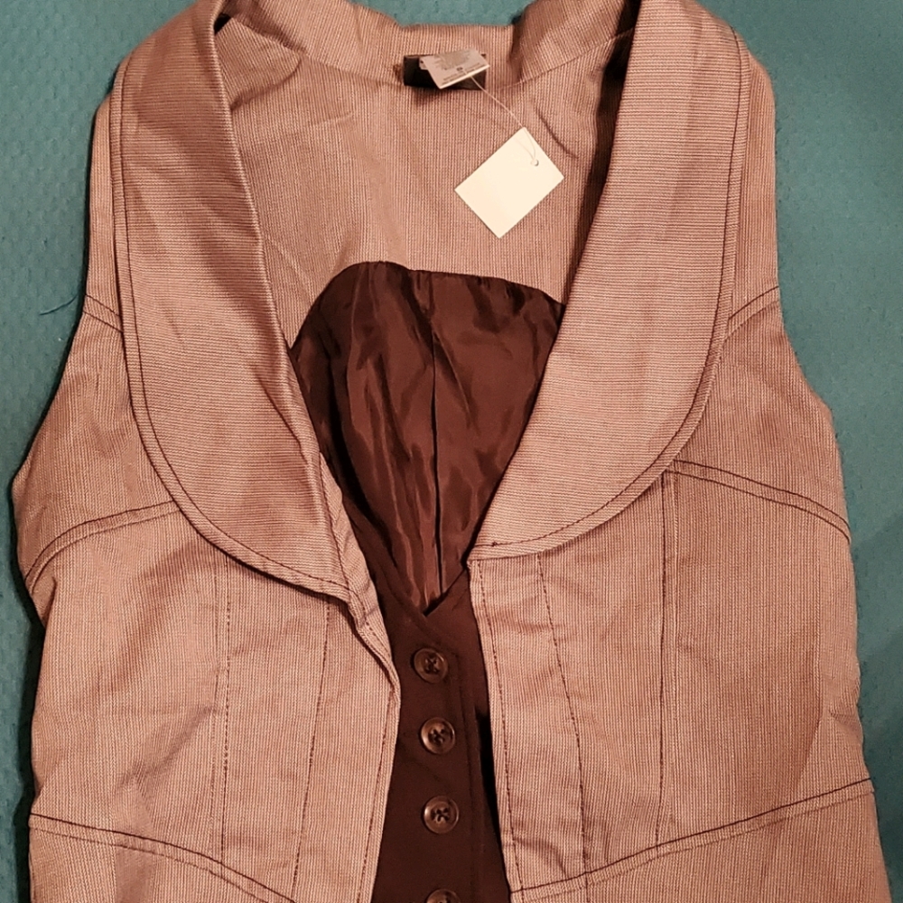 Super cute vest